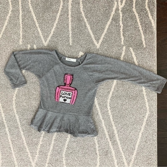 Pinc Gray Long Sleeve Peplum T-shirt with Sequin Love Potion Bottle Size 4 - Picture 1 of 5